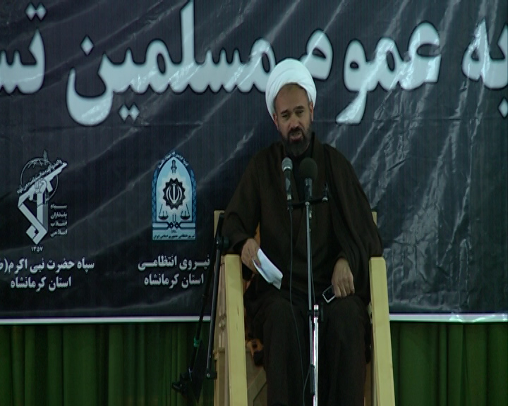رمز موفقیت و پیروزی انقلاب اسلامی  پیروی از ولایت فقیه است
