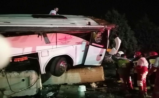واژگونی اتوبوس در آزاد راه قزوین، زنجان با ۱۱ مصدوم / ۱۰ مصدوم این حادثه بستری هستند