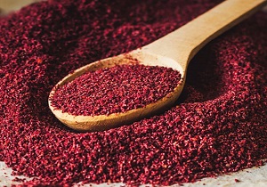 تولید سالیانه ۱۵ تن سماق خشک در قزوین