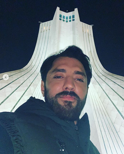 سلفی بهرام رادان با ماندنیترین نماد تهران / سلفی بهرام رادان با ماندنیترین نماد تهران /