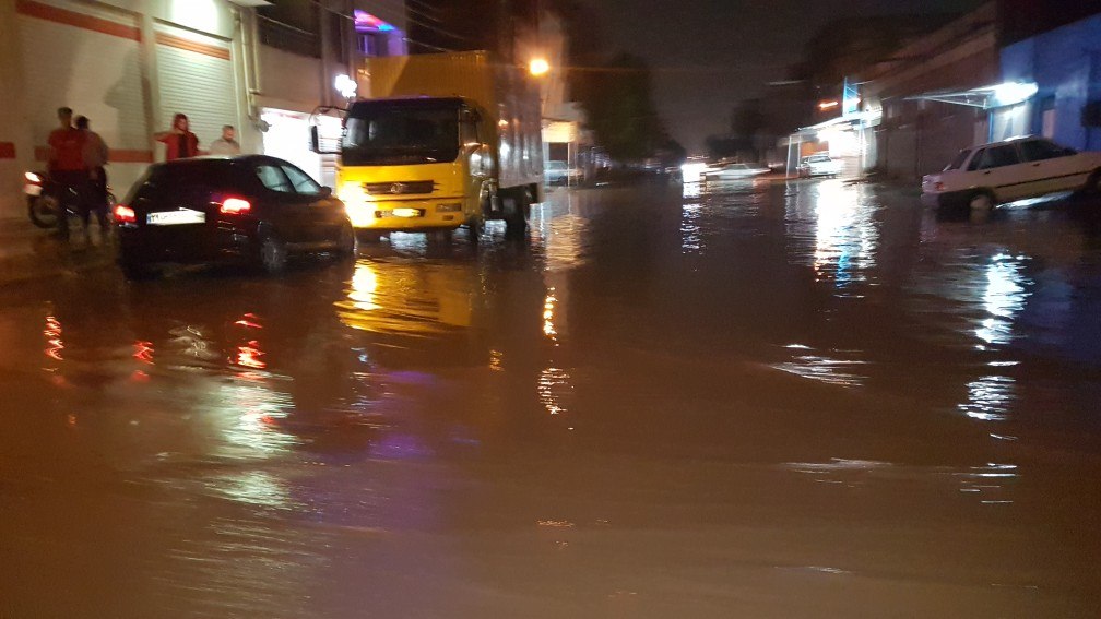 باران و توفان در اهواز غوغا کرد/نیروهای عملیاتی درحالت آماده باش هستند+فیلم و تصاویر