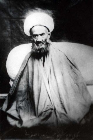 راز مقبره ۵ چهره عجیب در حرم حضرت رضا (ع) / از &laquo;نخودکی&raquo; و &laquo;پالاندوز&raquo; تا &laquo;جیگی&zwnj;جیگی&raquo; نوازنده