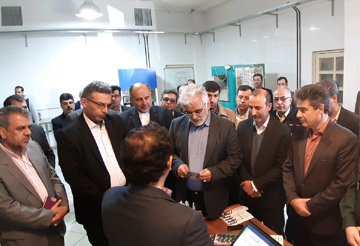 سرکشی رئیس دانشگاه آزاد کشور از واحد ساوه