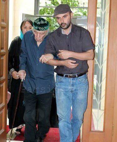 بازیگر سریال کیف انگلیسی در کنار پدر مرحومش + عکس بازیگر سریال کیف انگلیسی در کنار پدر مرحومش + عکس