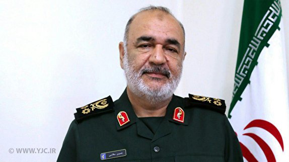 ملت ایران مرد عبور از گردنه&zwnj;های سخت هستند/ تنها دشمنان ملت ایران&zwnj; فقر و محرومیت است