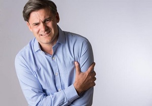 علائمی که خبر از درد بازو می&zwnj;دهند +تمرین&zwnj;های درمانی