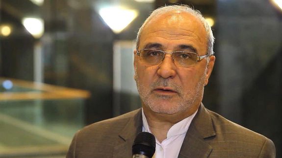 دولت سه برابر و نیم بودجه سالیانه، یارانه پرداخت می&zwnj;کند/ ساز و کاری برای وابستگی به صادرات نفت خام وجود ندارد