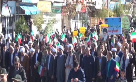 راهپیمایی مردم در برخی از مناطق استان همدان به روایت تصویر راهپیمایی مردم در برخی از مناطق استان همدان به روایت تصویر