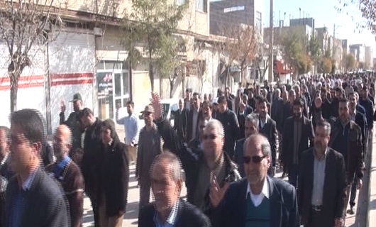 راهپیمایی مردم در برخی از مناطق استان همدان به روایت تصویر راهپیمایی مردم در برخی از مناطق استان همدان به روایت تصویر