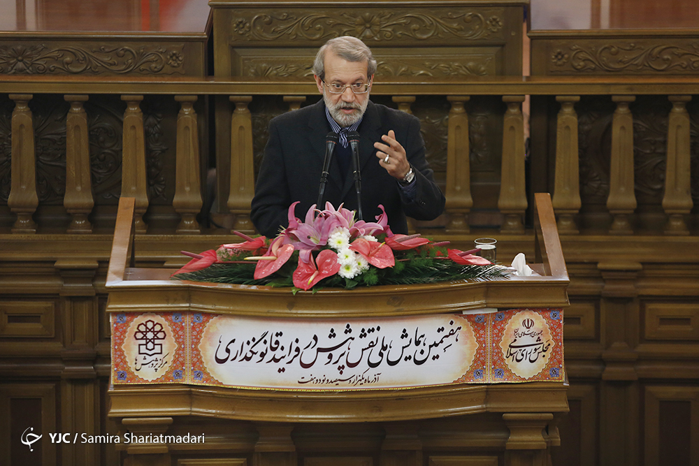 نشست خبری لاریجانی آغاز شد