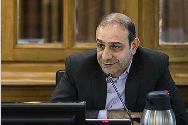تذکر عضو شورای شهر به اقدام غیر قانونی تاکسیرانی
