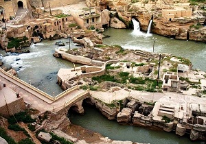 صیانت از سازه‌های آبی شوشتر با اجرای عملیات لایروبی