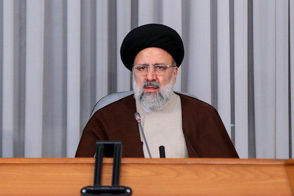 نظارت دستگاه‌های مسئول بر بازار و قیمت‌ها ضروری است