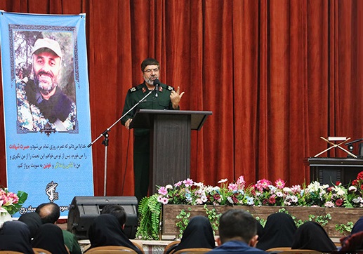 دشمن دنبال گسترش یاس و نا امیدی از آینده انقلاب اسلامی است