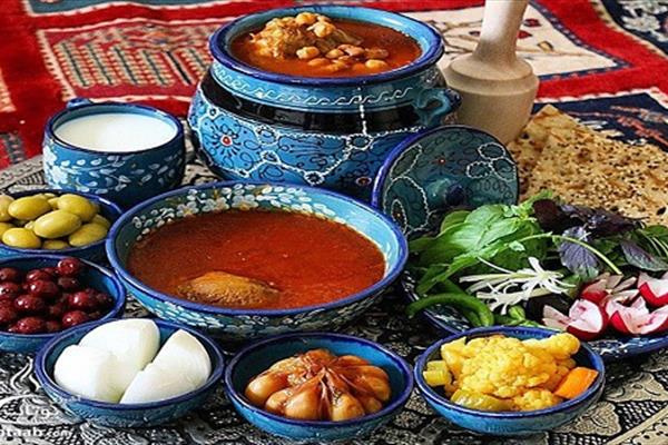 آبگوشت را با پیاز یا ترشی بخورید! آبگوشت را با پیاز یا ترشی بخورید!