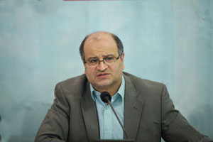 تعدد مراکز درمانی و عطاری‌ها کار نظارت را دشوار کرده است/تنها ۱۵ درصد جمعیت کارگری خدمات حرفه‌ای دریافت می‌کنند
