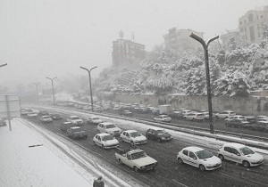 تردد در محورهای اصلی شهرستان دلفان برقرار است