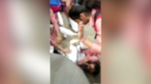 نزاع دسته جمعی دانش آموزان مدرسه دخترانه