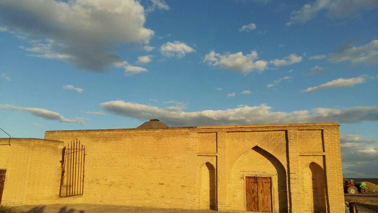 حمل عجیب و خطرناک میلگرد با نیسان / &laquo;آوج&raquo; جامه سفید برتن کرد + فیلم و تصاویر
