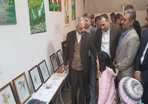 برپایی نمایشگاه تابلو و نقاشی معلولان ذهنی زیر ۱۴ سال در سردشت