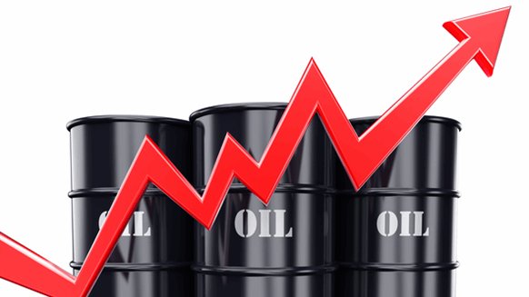کاهش زخایر نفتی آمریکا قیمت نفت را افزایش داد