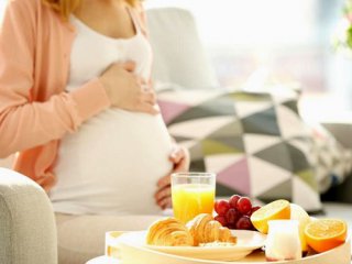 بهترین صبحانه در بارداری؛ چه بخوریم و چه نخوریم؟//صادقی