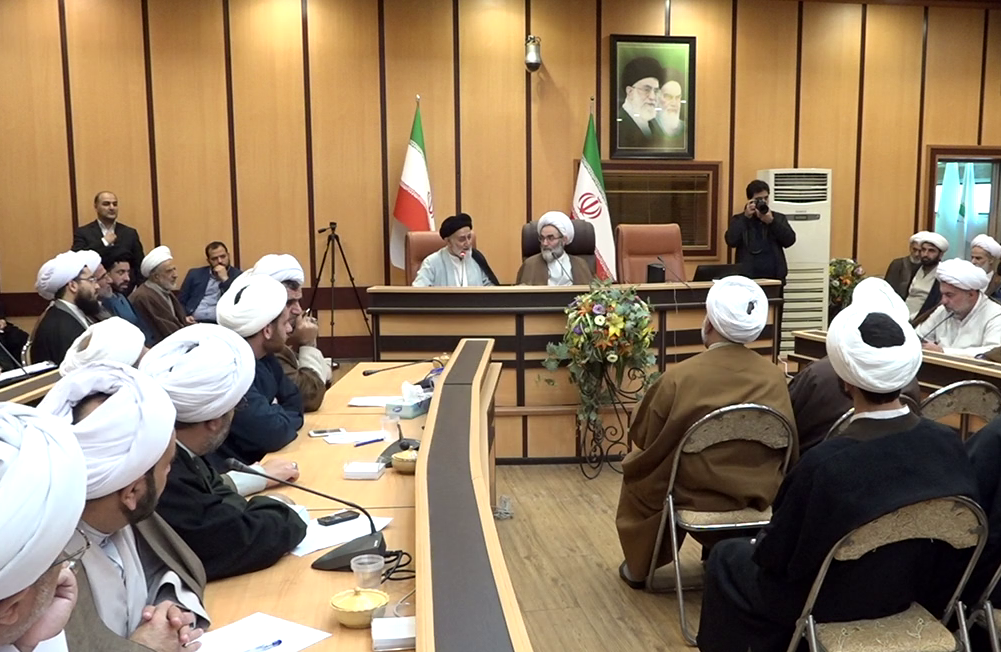 همایش آموزشی امامان جماعت دستگاه‌های اجرایی گیلان