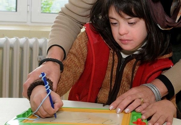 شایع&zwnj;ترین ناهنجاری کروموزومی/علل بروز کم توانی ذهنی///صادقی