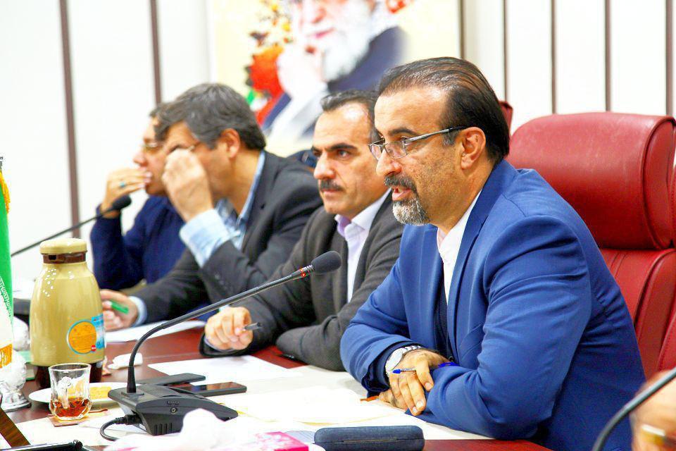 بانک&zwnj;ها منابع مالی استان را در خود استان هزینه کنند