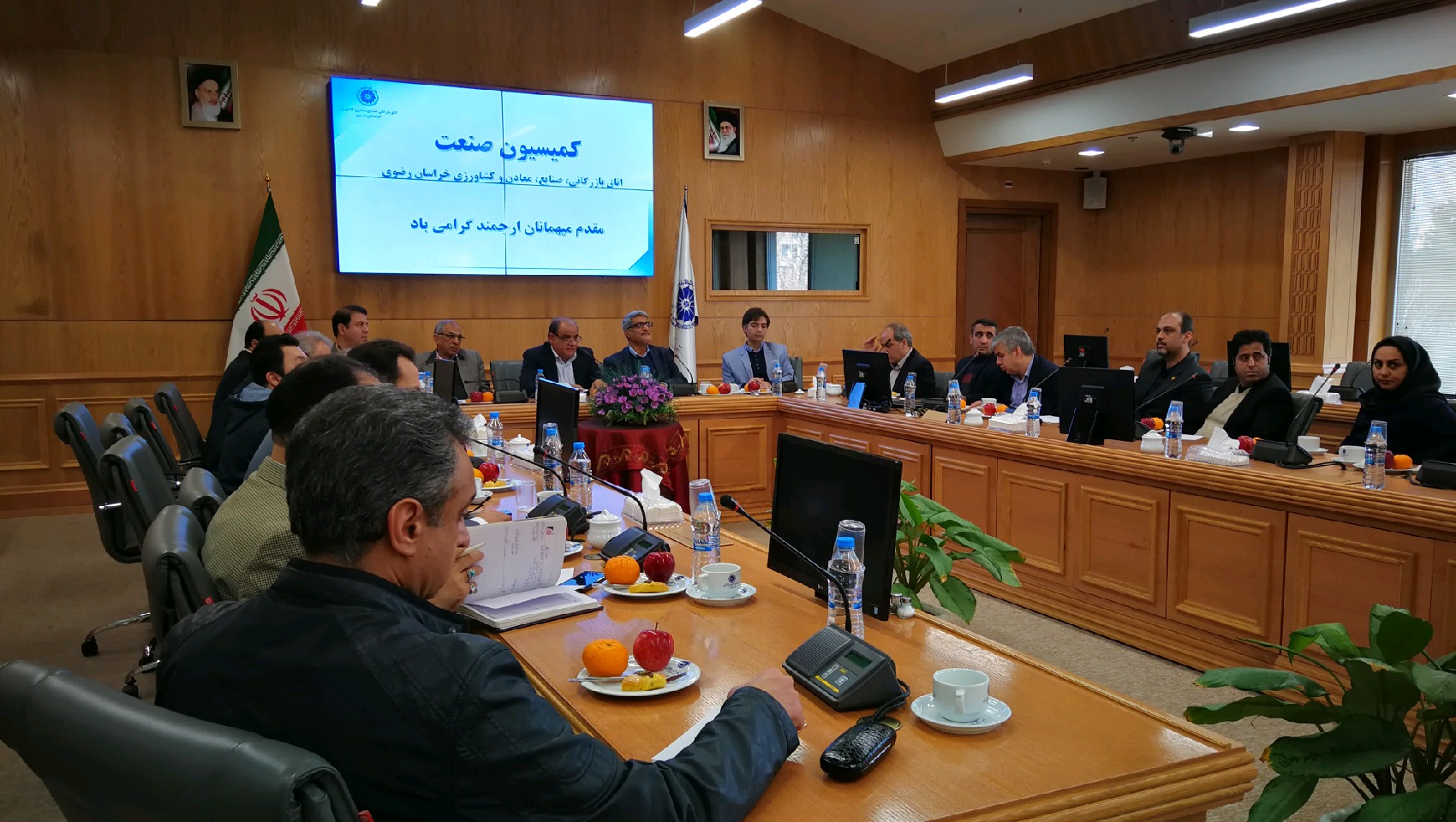 مشهد، هدف قاچاق پوشاک کشورهای همسایه
