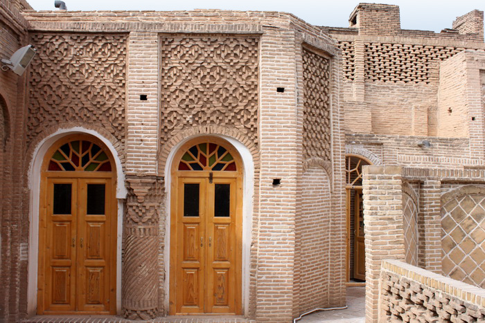 خانه سوزنگر کجاست؟