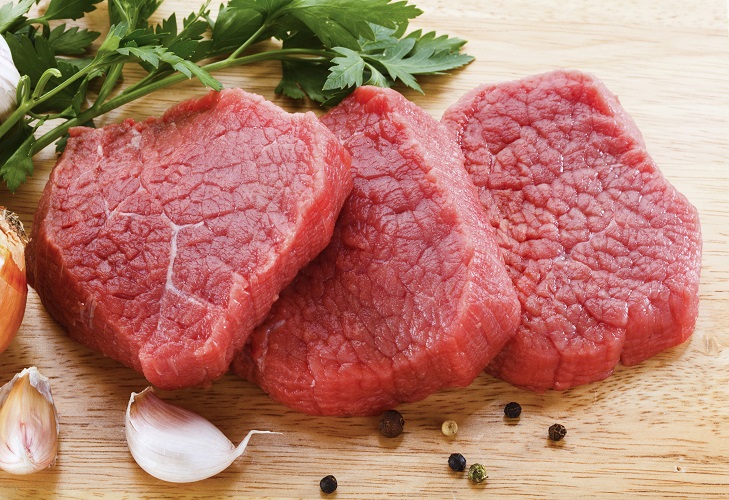 انواع گوشت تازه گوساله و گوسفندی وارداتی در غرفه های تره بار چند قیمت است؟