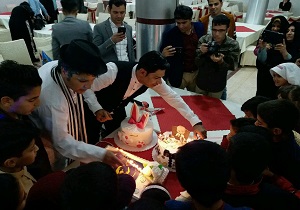 کوک ثانیه‌های پائیزی با طعم همدلی / جشن تولد ایتام متولد فصل پائیز در بافق