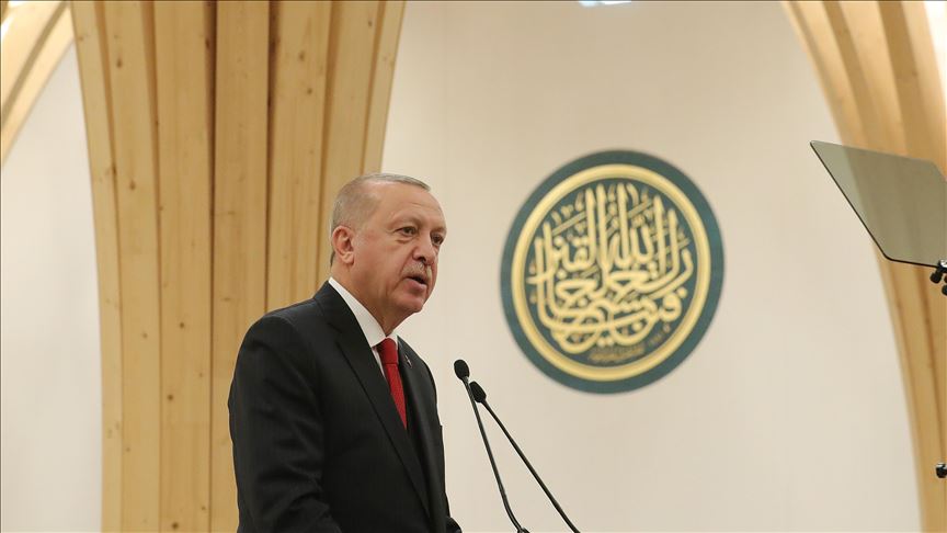تلاوت قرآن توسط اردوغان در مراسم افتتاح مسجد کمبریج لندن + فیلم