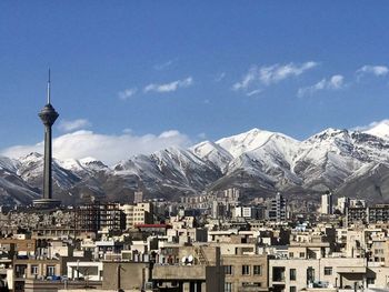 وضعیت هوای تهران در ۱۶ آذر؛ هوا سالم است