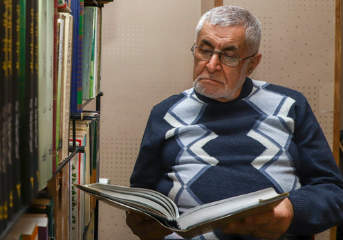 پدربزرگ ۸۱ ساله‌ای که دانشجو شد