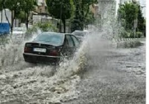 فیلمی از آبگرفتگی خیابان های آبادان و خرمشهر در پی بارش باران