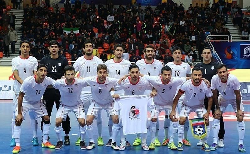 زنگ خطر برای فوتسال ایران به صدا درآمد/ شمس: وقتی سرمربی تیم ملی &laquo;هیچ&raquo; است این فاجعه به وجود می&zwnj;آید