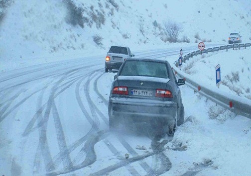 تردد در برخی جاده های کهگیلویه و بویراحمد بدون زنجیر چرخ ممکن نیست