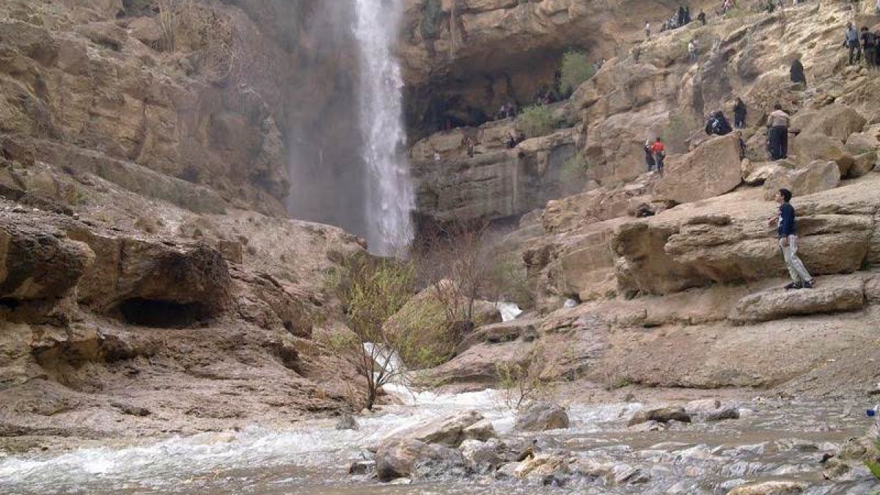 سفر به دره‌گاهان؛ آبشاری در دل کویر