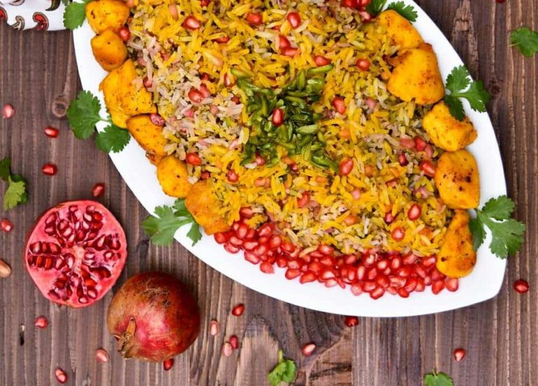 طرز تهیه ساده انار پلو مجلسی با مرغ برای شام شب یلدا + انار پلو شیرازی و قزوینی انار پلو مجلسی