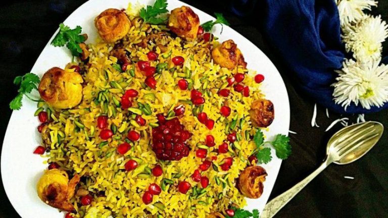 طرز تهیه ساده انار پلو مجلسی با مرغ برای شام شب یلدا + انار پلو شیرازی و قزوینی انار پلو مجلسی
