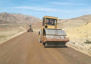 بهسازی راه‌های شنی و خاکی ۷۰ روستا در شهرستان کوثر