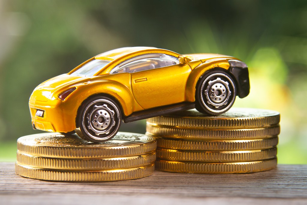 علت افزایش قیمت خودرو در بازار چیست؟