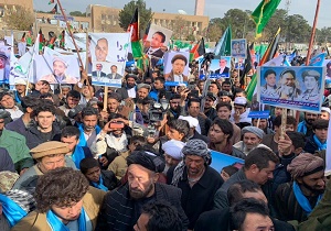 تظاهرات هواداران &laquo;عبدالله&raquo; در سمنگان و هرات