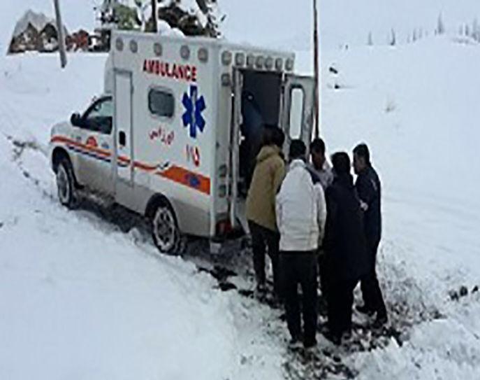 نجات جان مادر باردار در شرایط جوی دشوار
