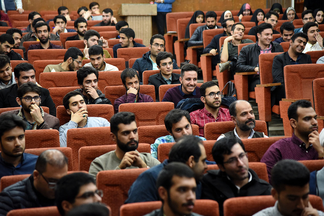 دانشجویان سازوکار علمی برای پاسخگویی نمایندگان و مسئولان ایجاد کنند