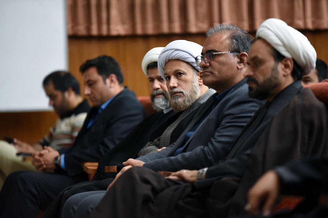 دانشجویان سازوکار علمی برای پاسخگویی نمایندگان و مسئولان ایجاد کنند