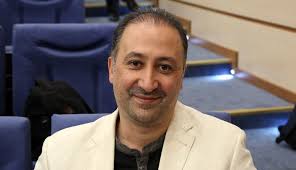 عیادت مدیران و برنامه سازان شبکه پنج از مجری &laquo;تهران ۲۰&raquo;