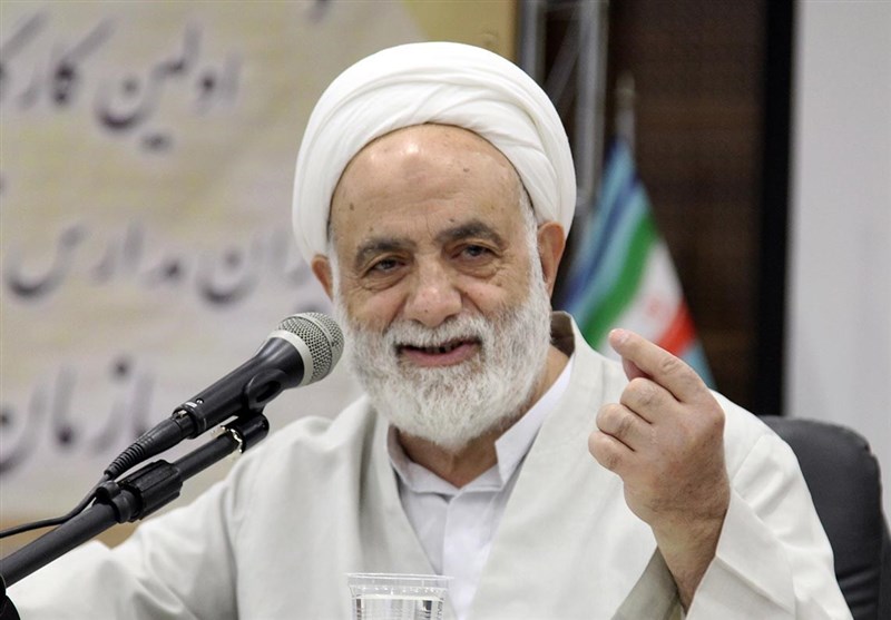 حاضر نیستم معلمی را با ریاست جمهوری عوض کنم/ آموزش و پرورش ما فشل است/ دیپلمه های بدون مهارت نتیجه چیست؟